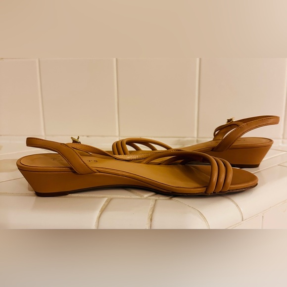 Talbots Sandals - great condition, only worn twice. Super comfortable! - Picture 5 of 6
